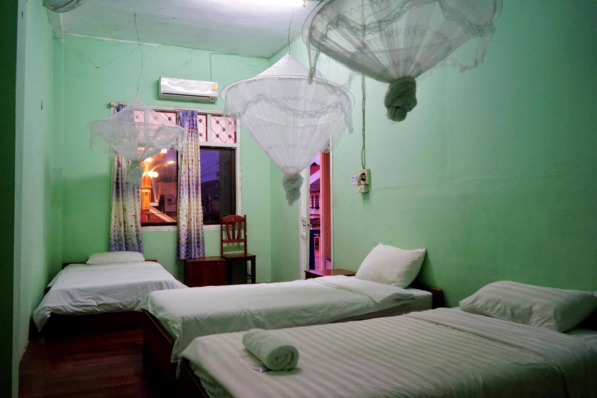 Kfg Guesthouse Thakhek Exterior foto